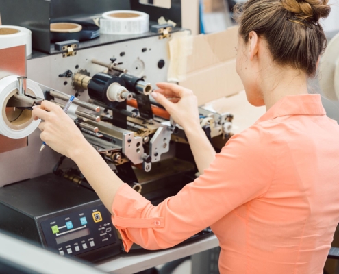 Professional setting up label printing machine