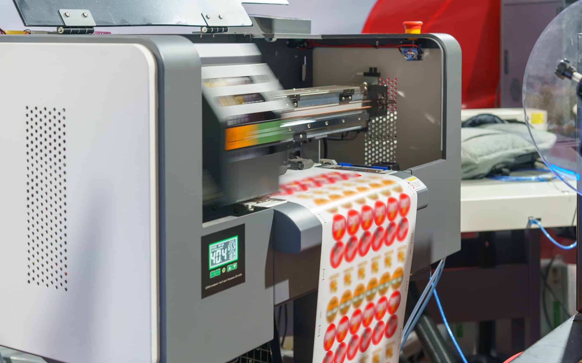 Pros of Comprehensive Label Solutions in Regulated Sectors